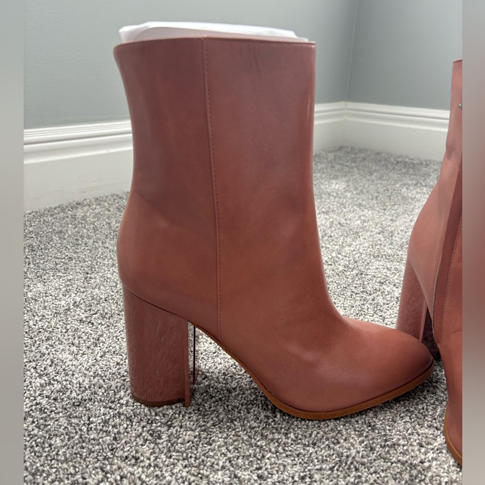 Dusty rose leather Coach boots- new with box